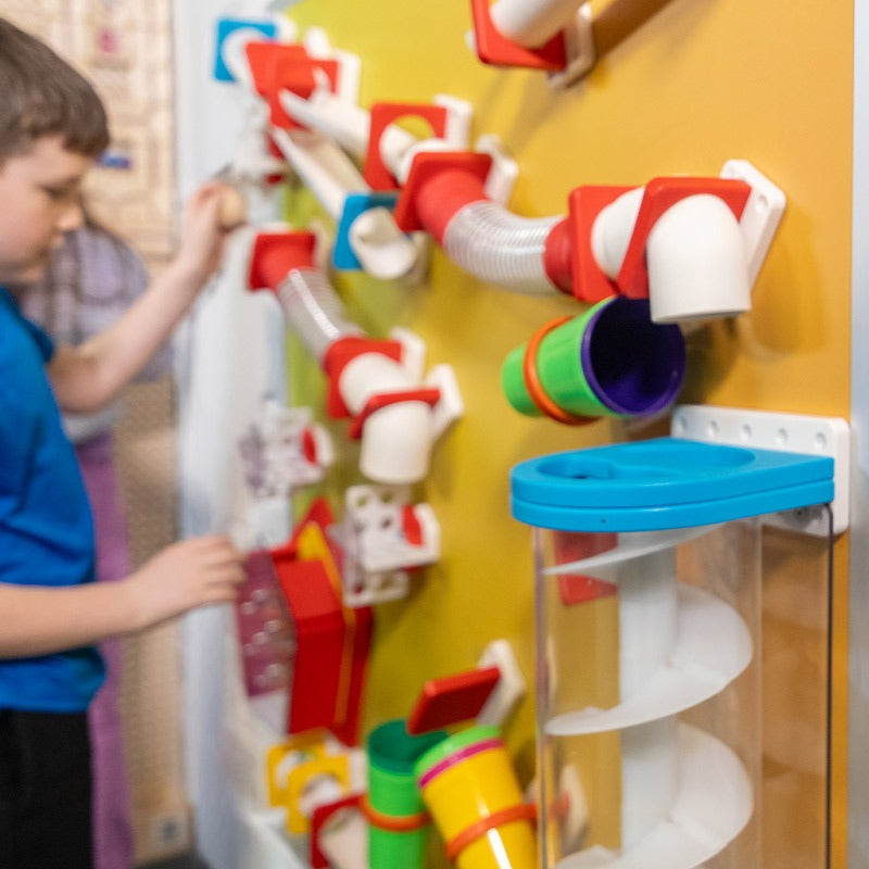 kid playing with litezilla kidnetics magwiz